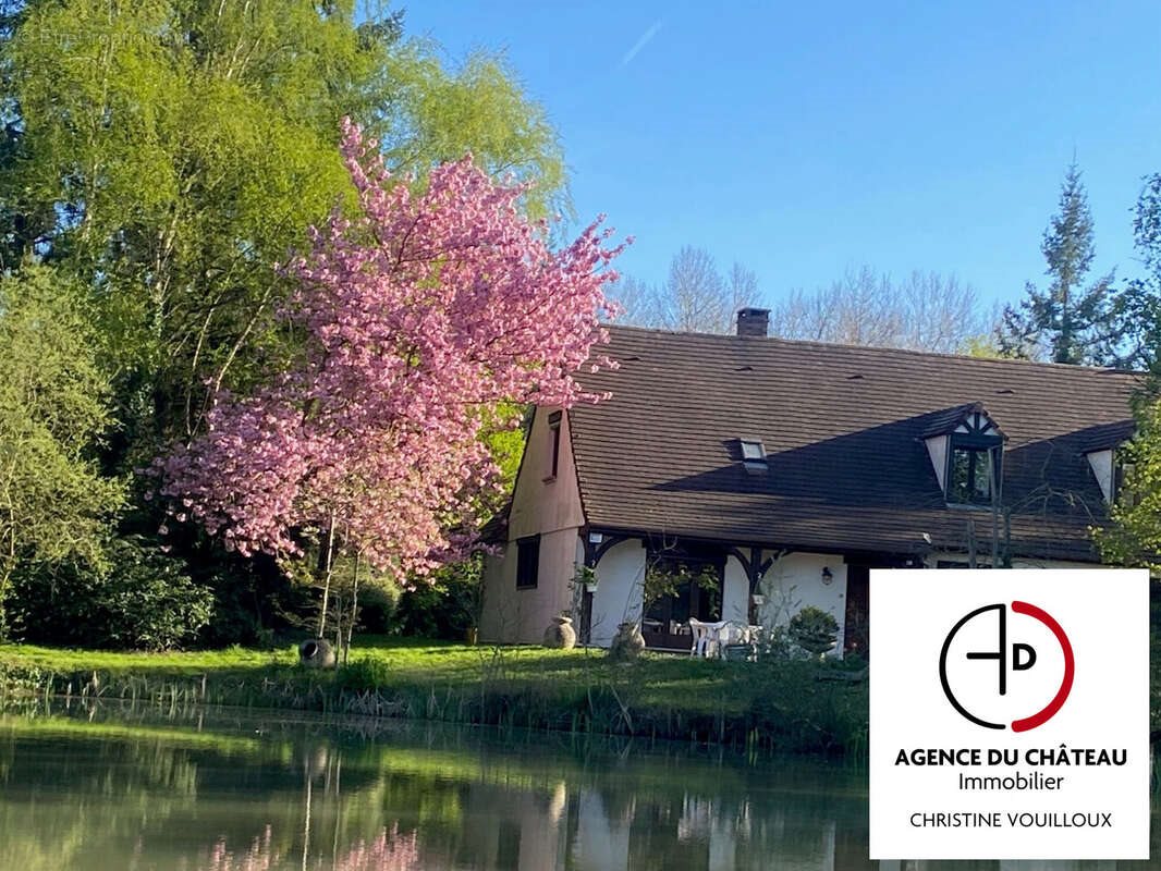 Maison à vendre, 216m², Sully-sur-Loire