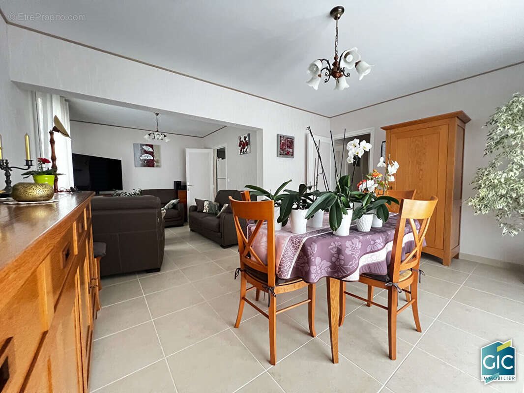 Maison à vendre, 77m², Saint-Sylvain