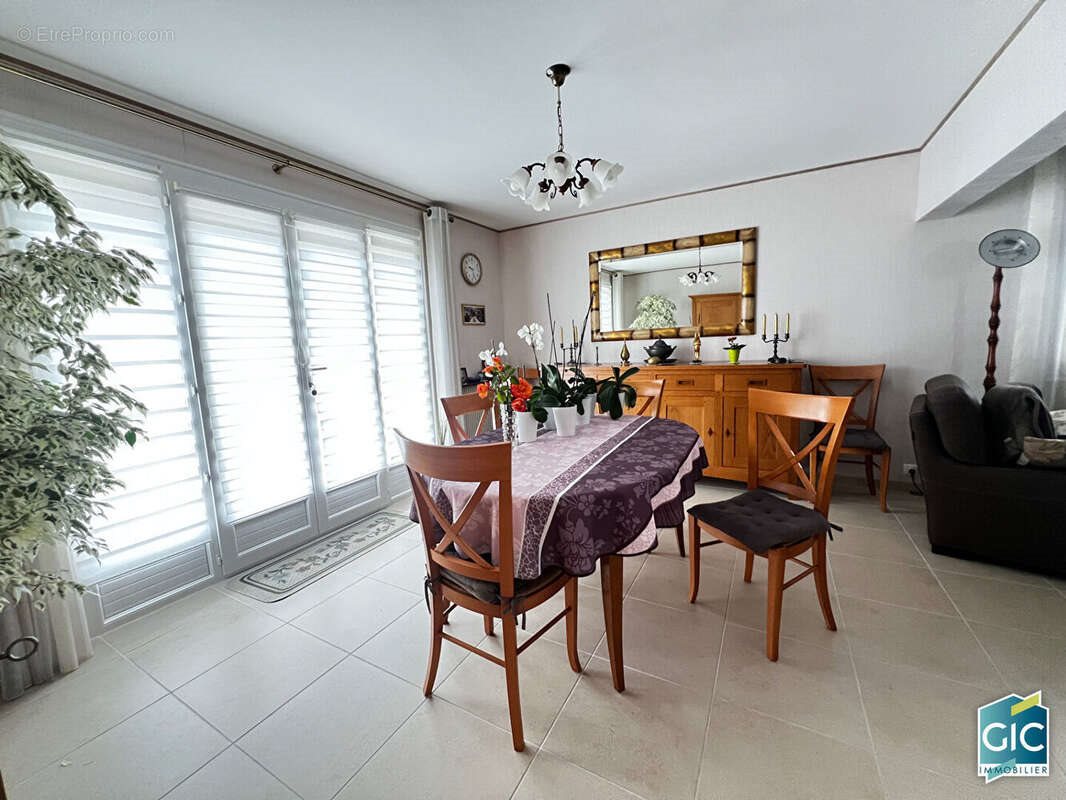 Maison à vendre, 77m², Saint-Sylvain