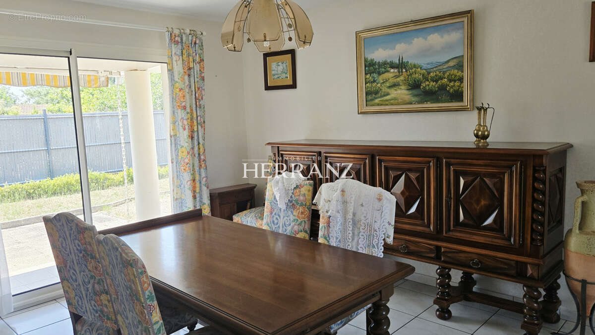 Maison à vendre, 90m², Saint-Magne-de-Castillon
