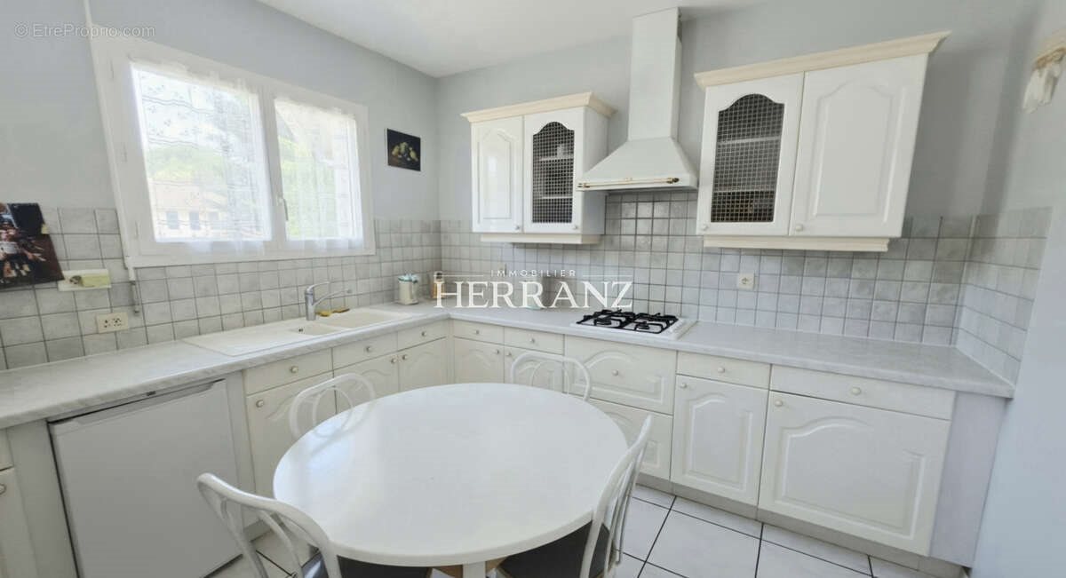 Maison à vendre, 90m², Saint-Magne-de-Castillon