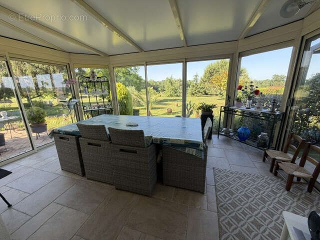 Maison à vendre, 141m², Saint-Aulaye