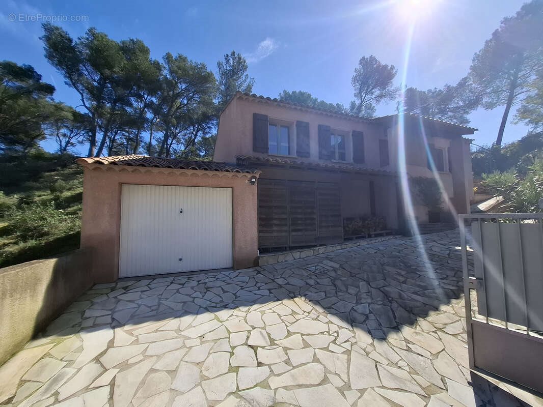 Maison à vendre, 88m², Saint-Etienne-du-Grès