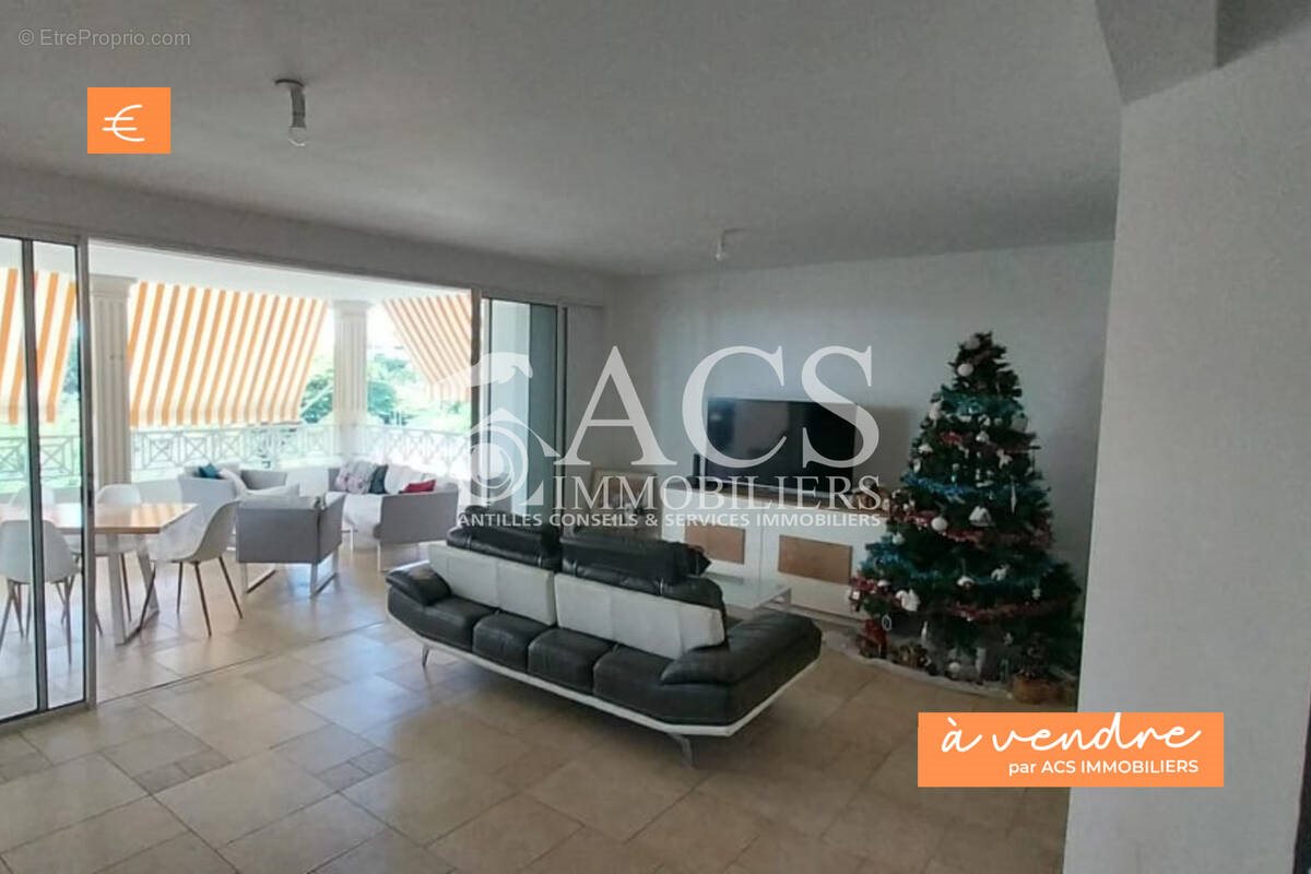 Appartement à vendre, 85m², Fort-de-France