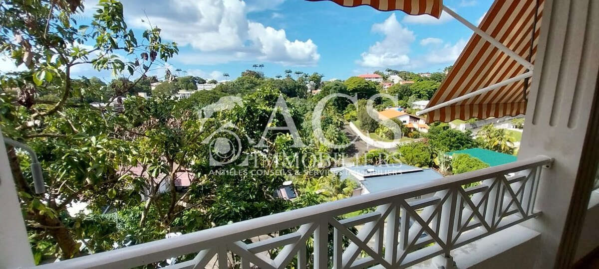 Appartement à vendre, 85m², Fort-de-France