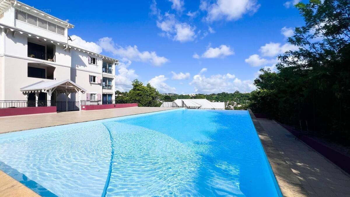 Appartement à vendre, 70m², Fort-de-France