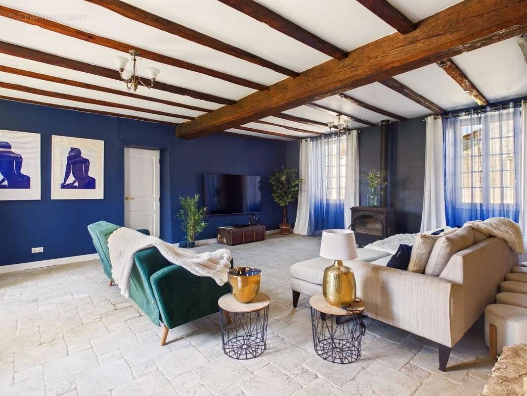 Maison à vendre, 282m², Brossac