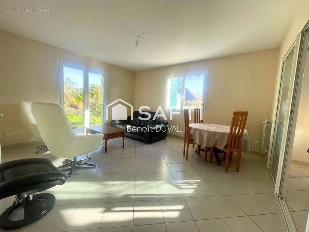 Maison à vendre, 180m², Bizanos