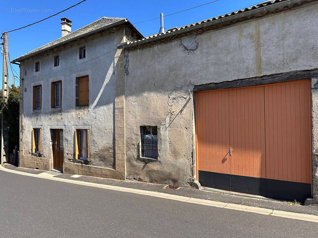 Maison à vendre, 198m², Saint-Flour