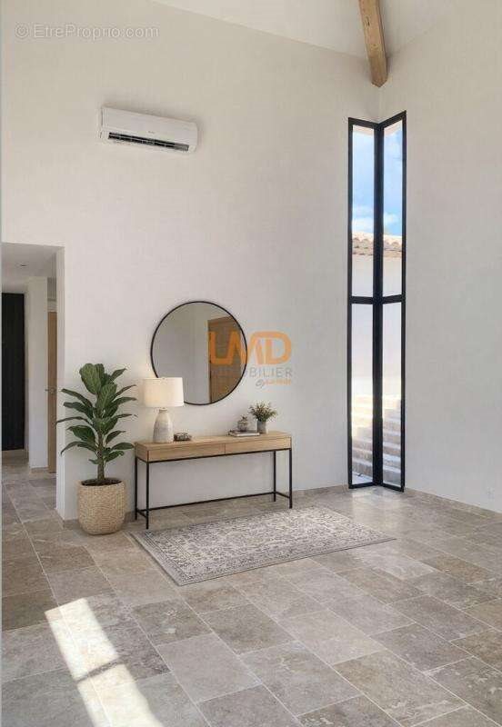 Maison à vendre, 219m², Cotignac