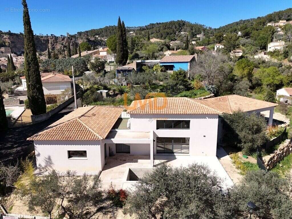 Maison à vendre, 219m², Cotignac