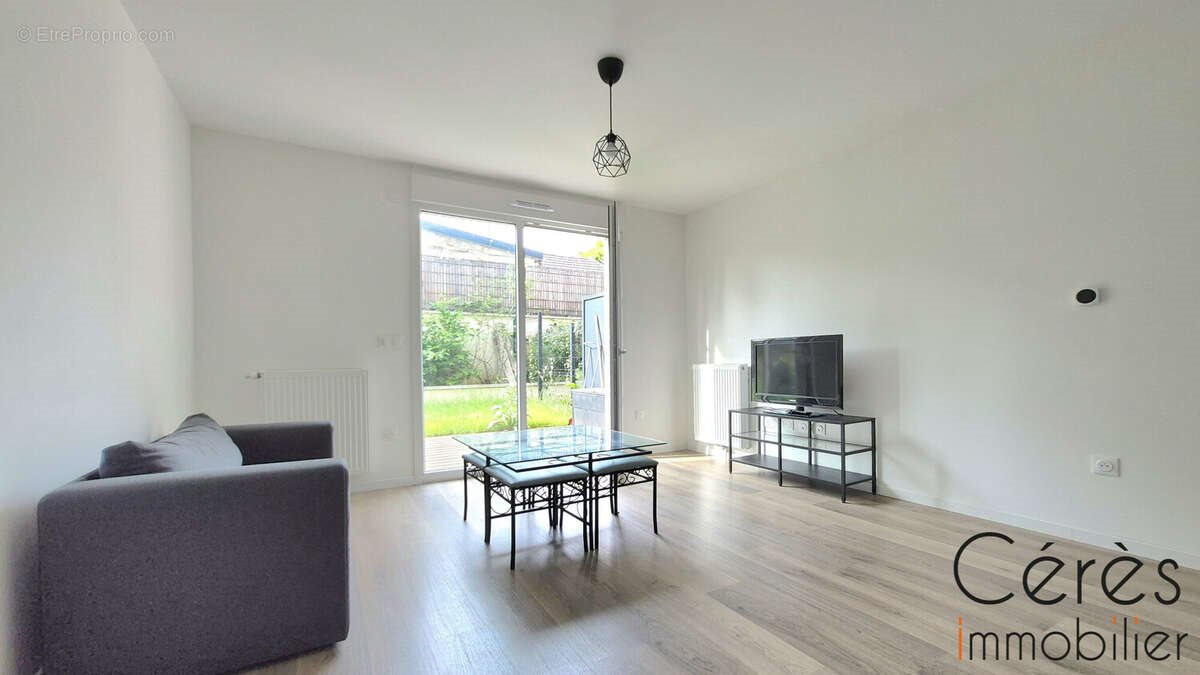 Appartement à vendre, 38m², Romainville