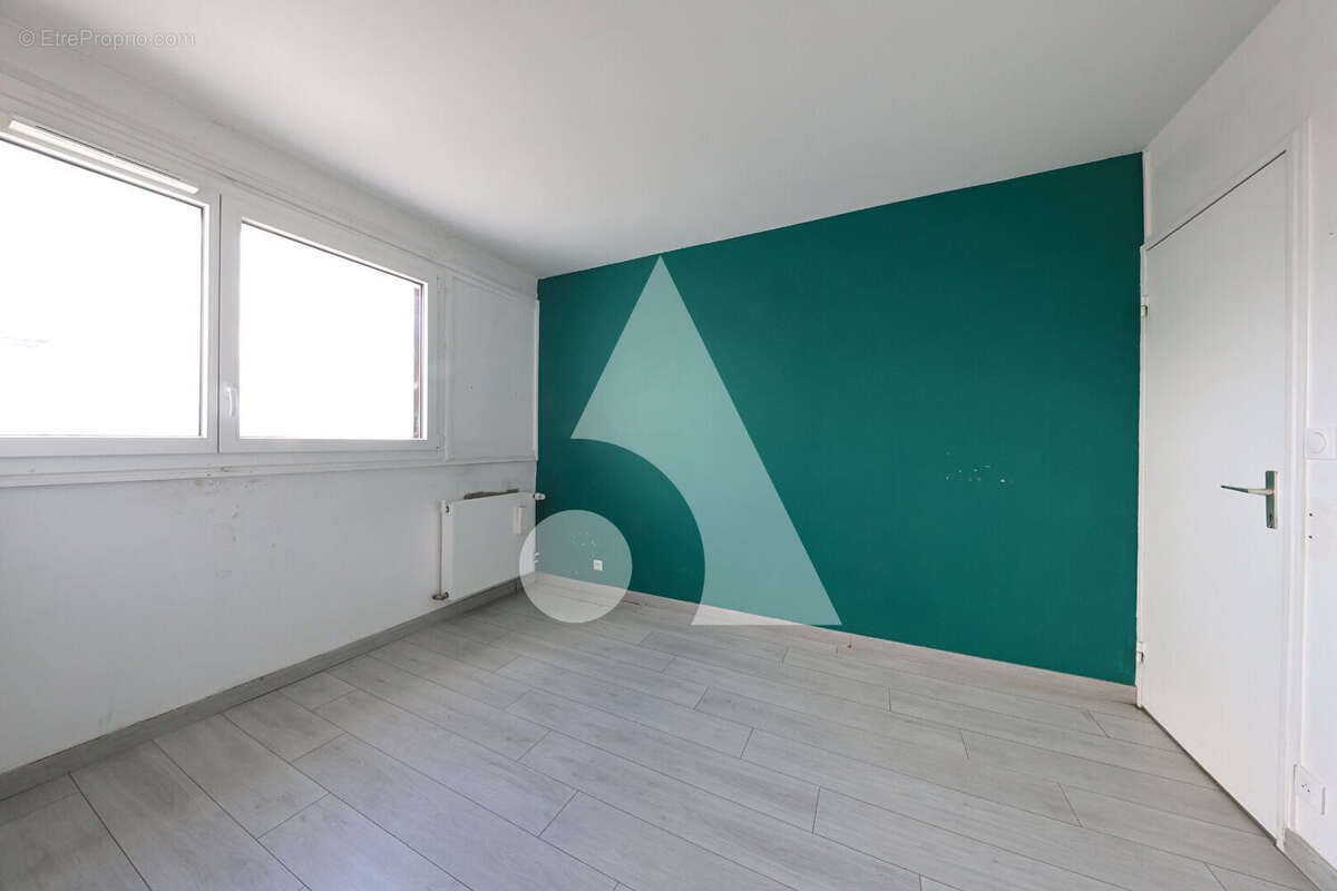 Appartement à vendre, 77m², Evry