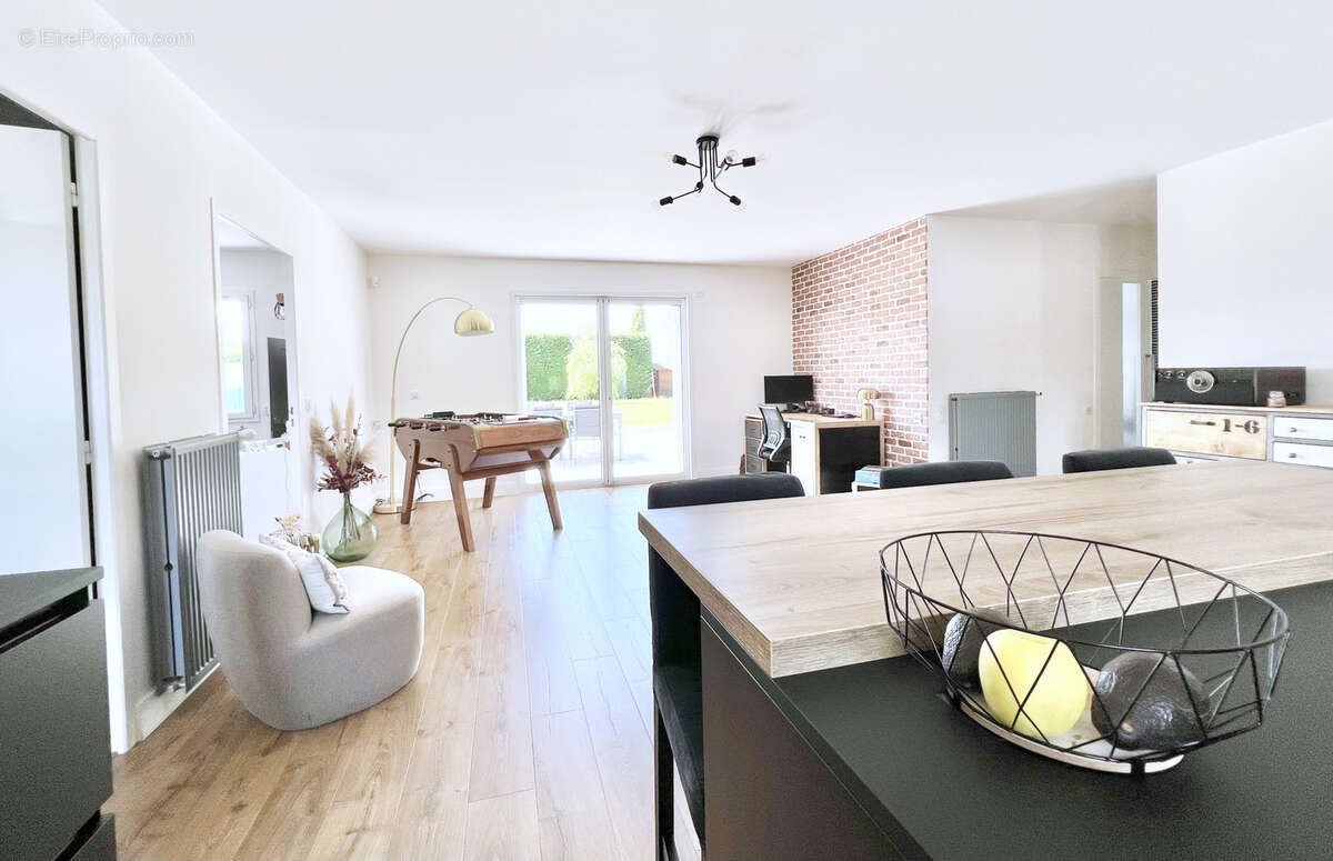 Maison à vendre, 135m², Veauche