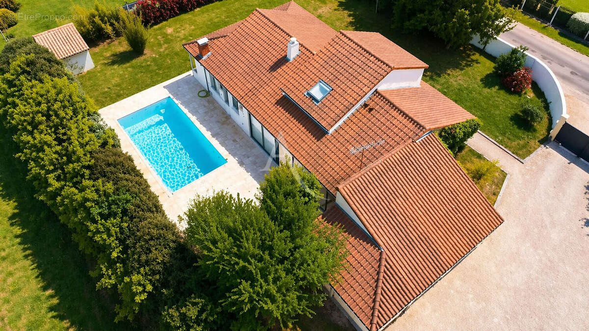 Maison à vendre, 147m², Poitiers
