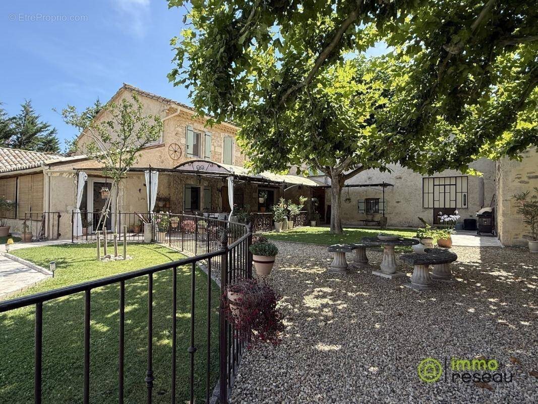 Maison à vendre, 250m², Avignon