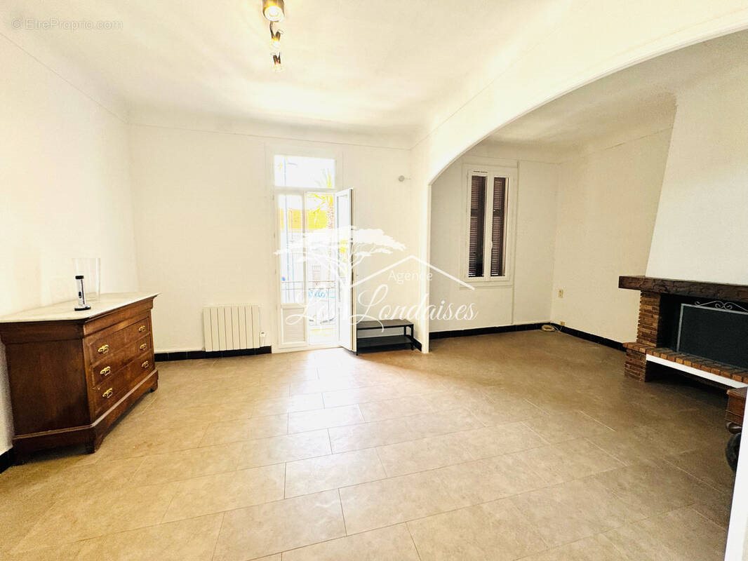 Maison à vendre, 155m², La Londe-les-Maures