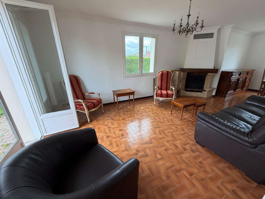 Maison à vendre, 120m², Cusset