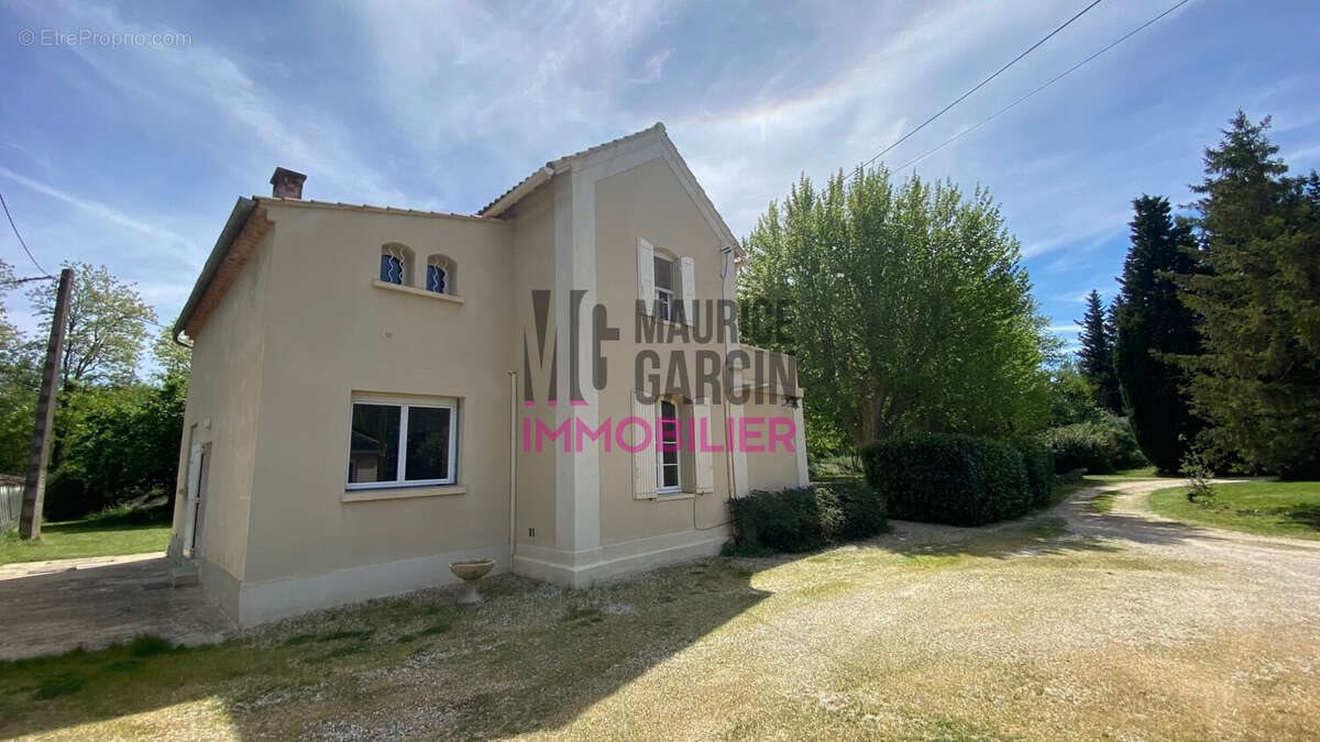 Maison à vendre, 160m², Sorgues