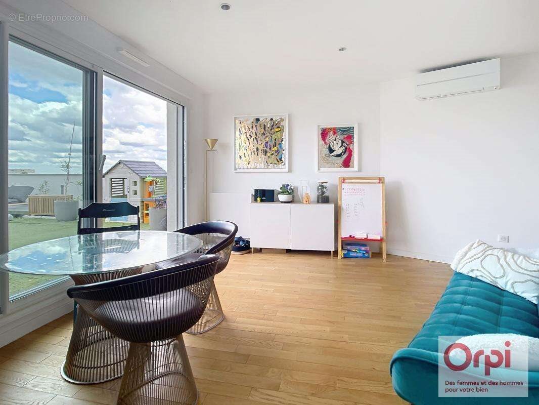 Appartement à vendre, 77m², Issy-les-Moulineaux