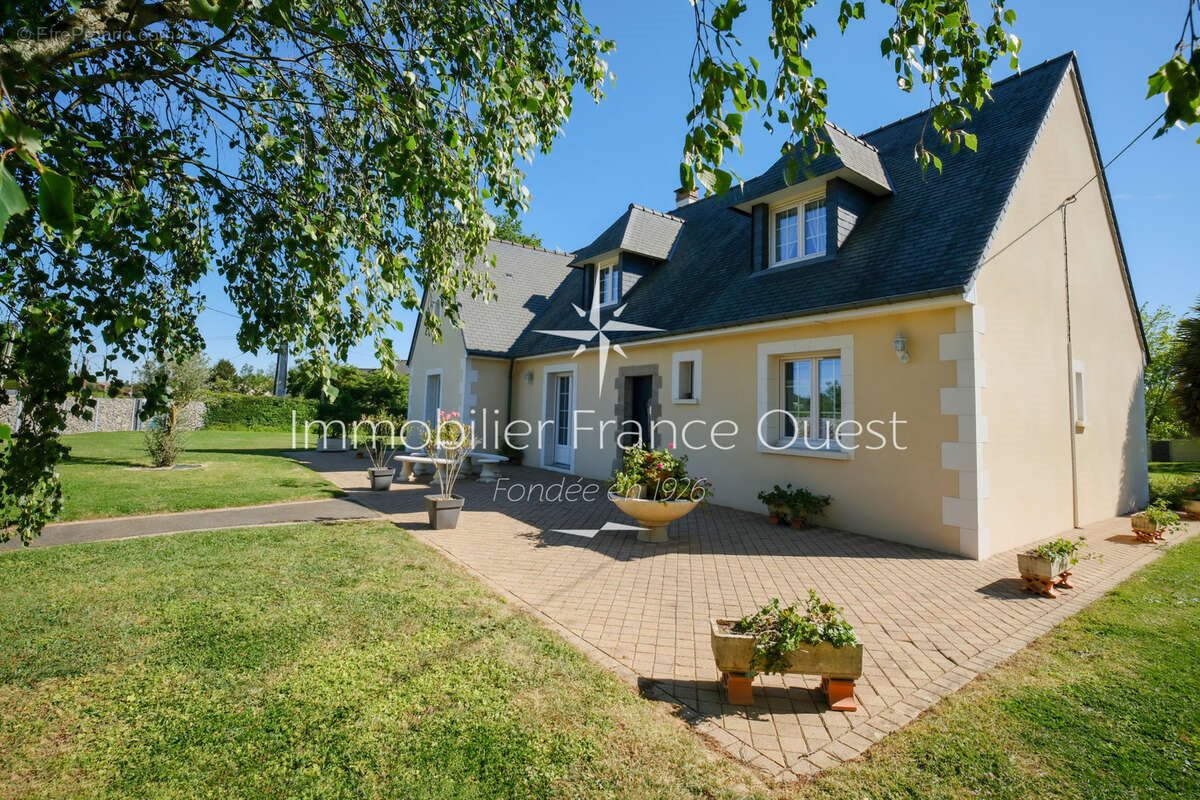 Maison à vendre, 205m², Sablé-sur-Sarthe