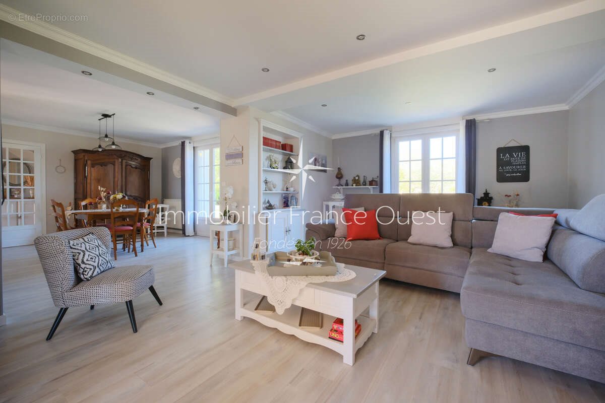 Maison à vendre, 205m², Sablé-sur-Sarthe