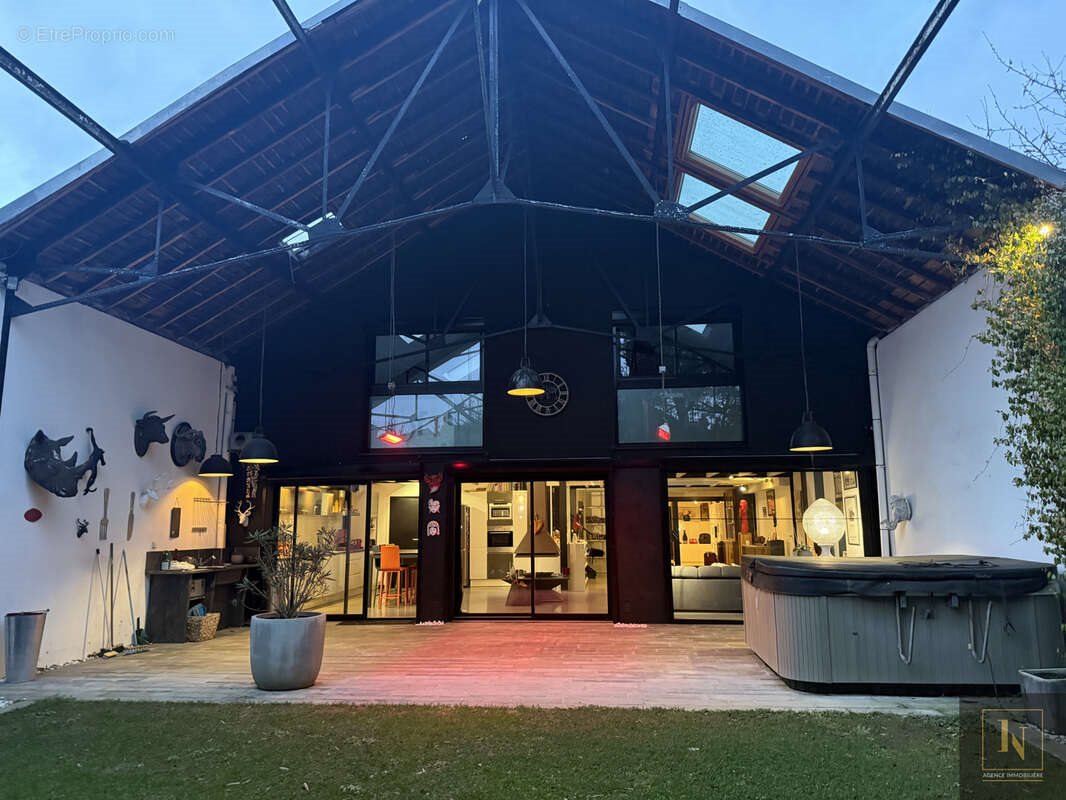 Maison à vendre, 204m², Cholet