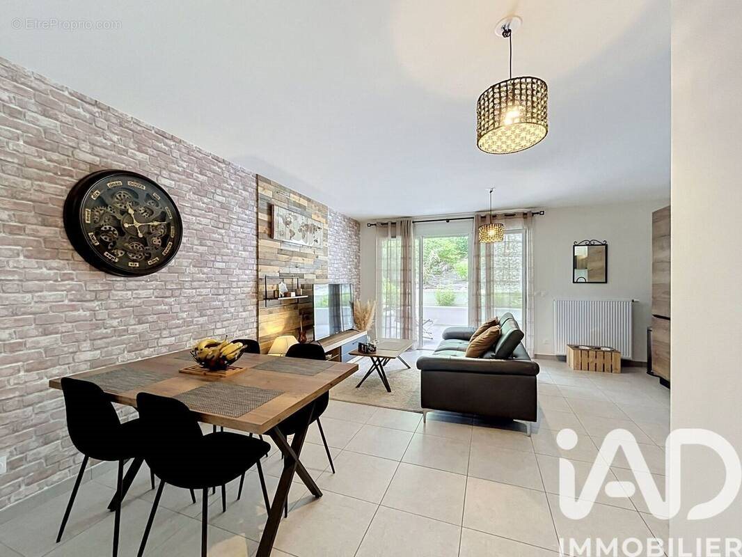 Appartement à vendre, 64m², Quintal