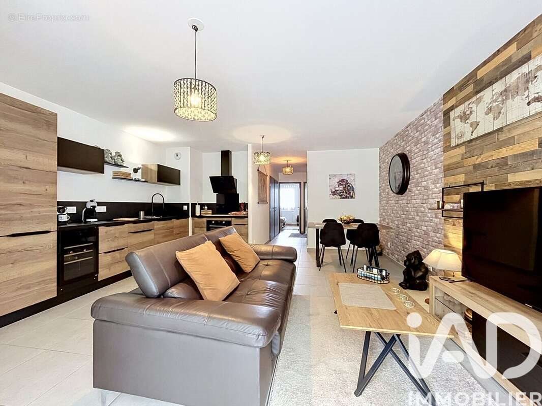 Appartement à vendre, 64m², Quintal