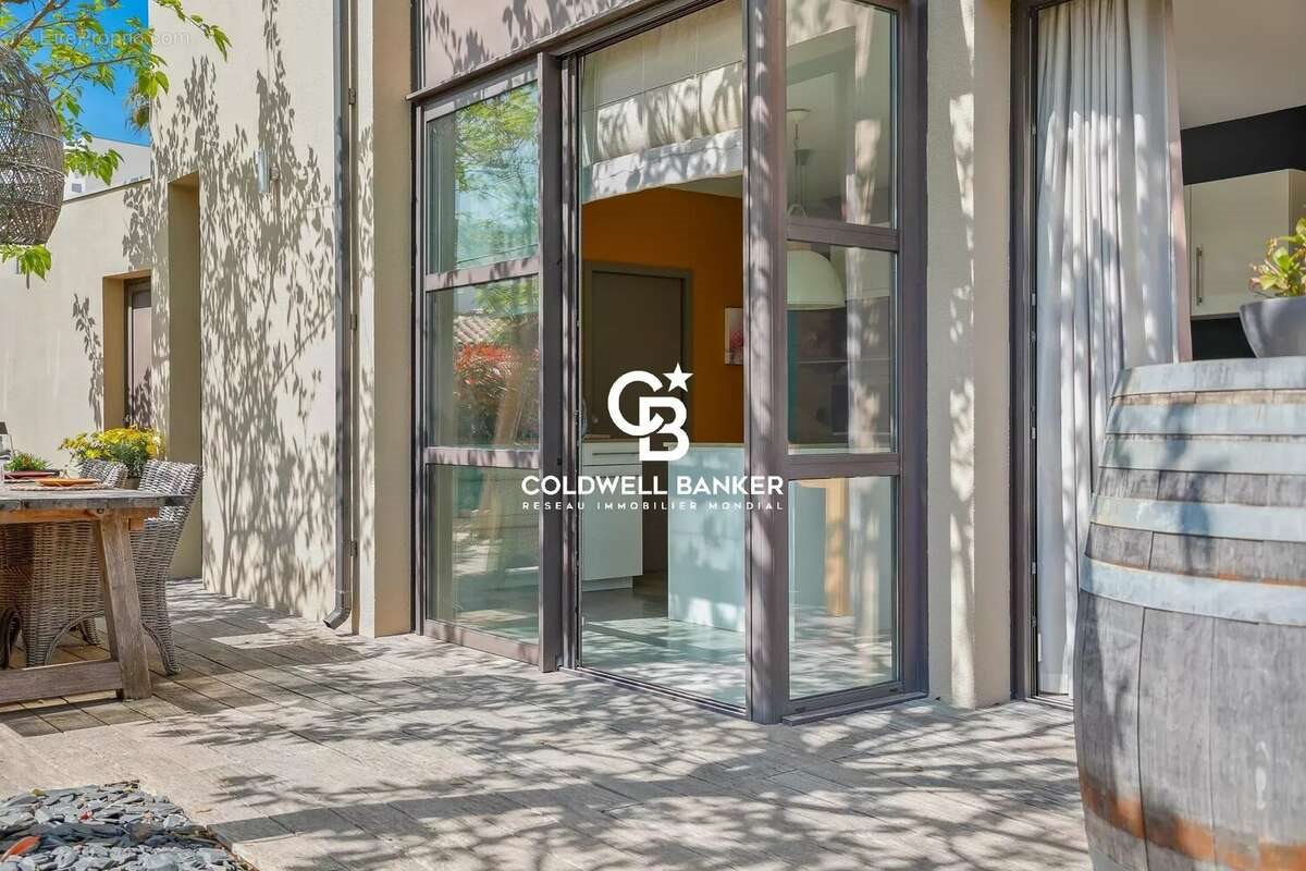 Maison à vendre, 126m², Carqueiranne