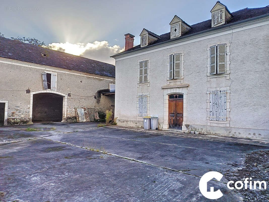 Maison à vendre, 183m², Arros-de-Nay