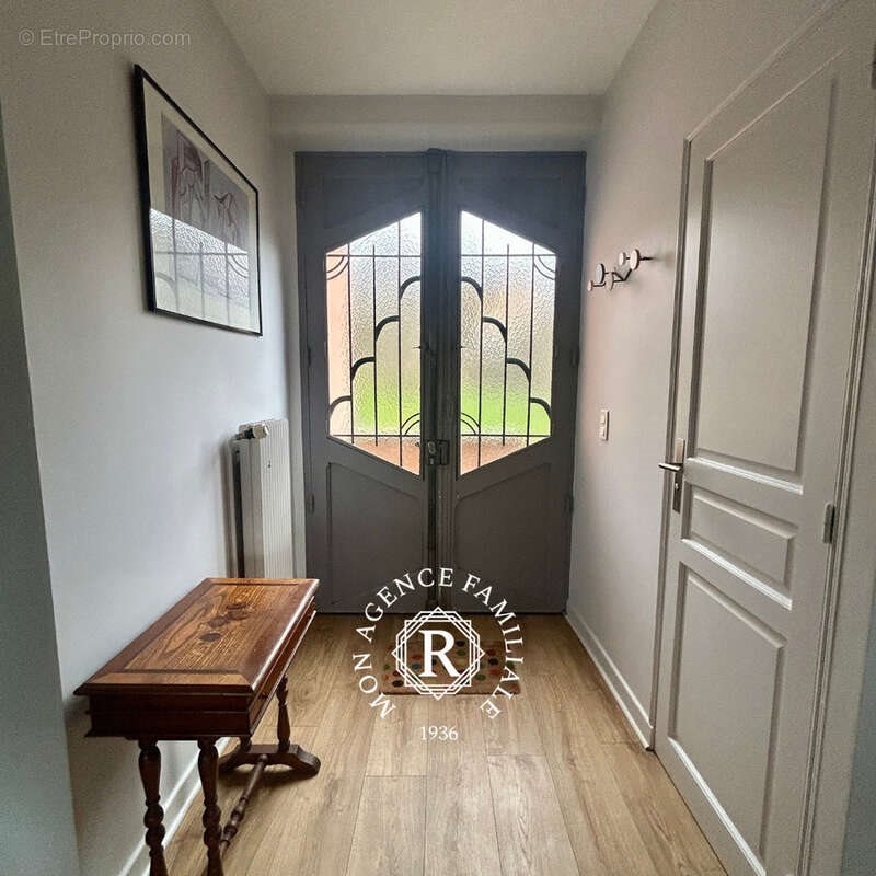 Maison à vendre, 252m², Courpière