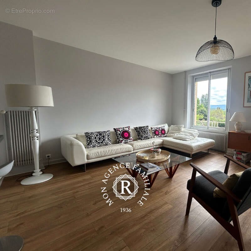 Maison à vendre, 252m², Courpière