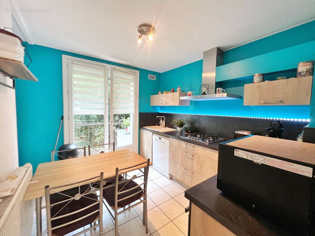 Appartement à vendre, 63m², Pierre-Bénite