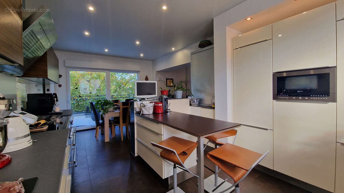 Maison à vendre, 221m², Courcelles-Chaussy
