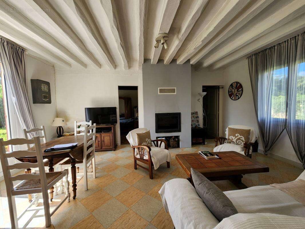 Maison à vendre, 73m², Cormenon