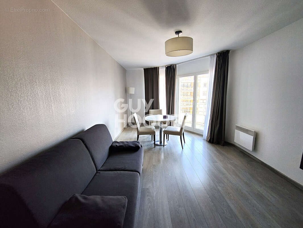 Appartement à vendre, 50m², Courbevoie