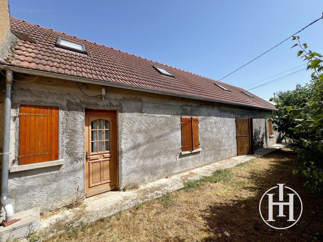 Maison à vendre, 156m², Chalivoy-Milon