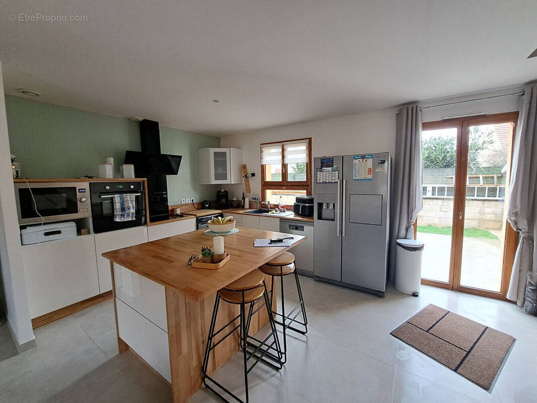 Maison à vendre, 132m², Neuilly-en-Thelle