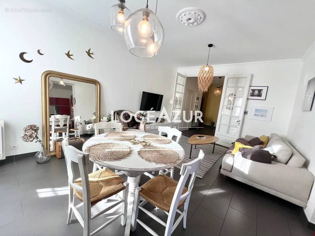 Appartement à vendre, 82m², Antibes