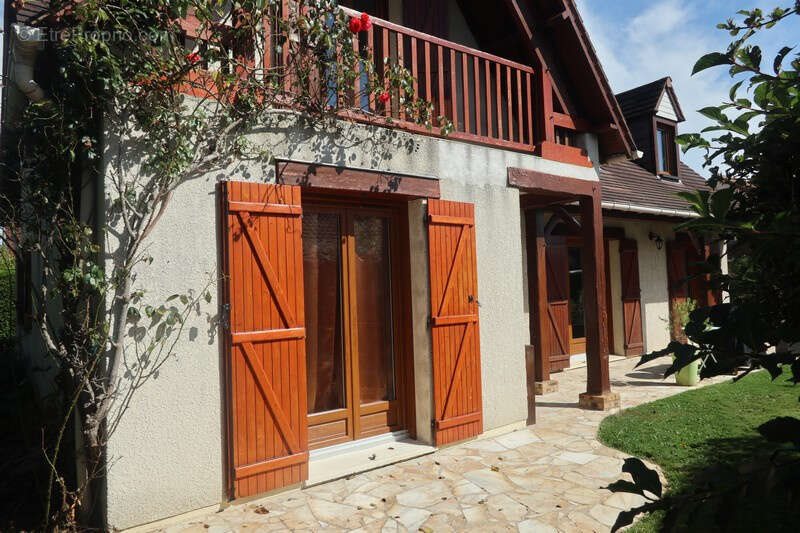 Maison à vendre, 137m², Canteleu