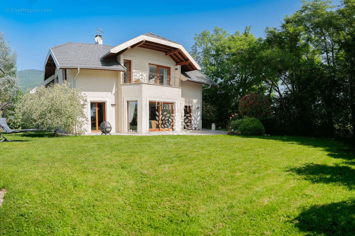Maison à vendre, 186m², Divonne-les-Bains