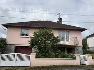 Maison à vendre, 90m², Laval