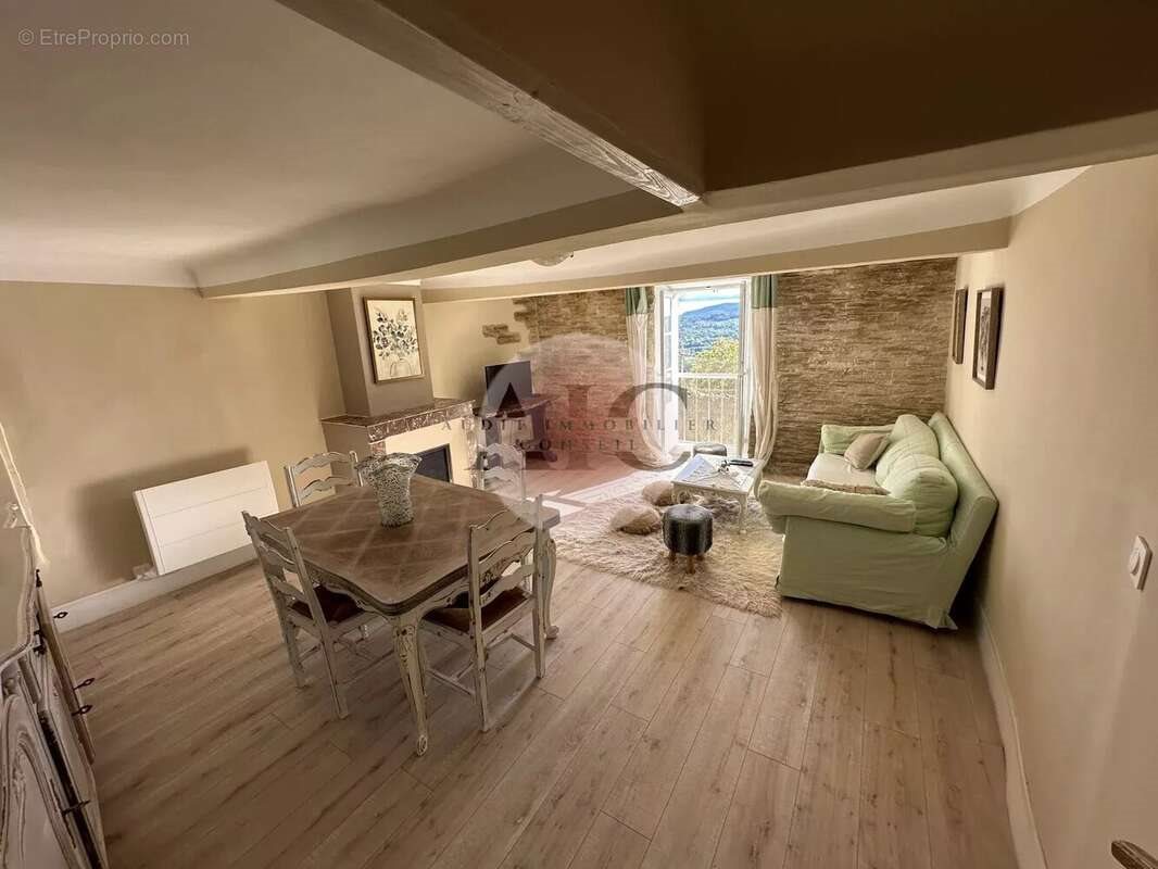 Maison à vendre, 110m², Fayence