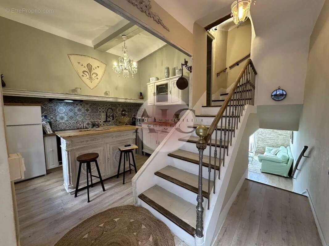 Maison à vendre, 110m², Fayence