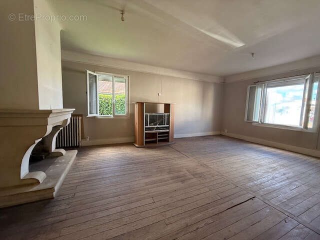 Maison à vendre, 125m², Saint-Aigulin