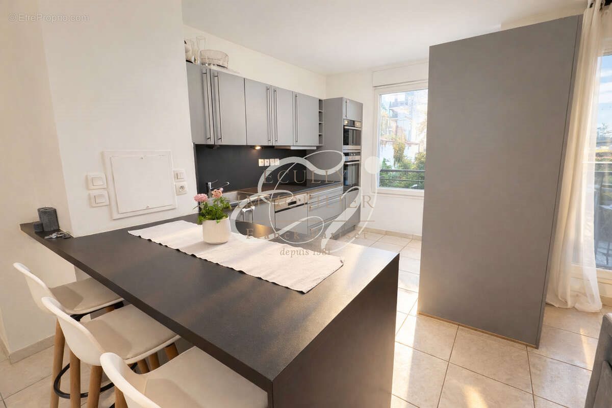 Appartement à vendre, 70m², Vénissieux
