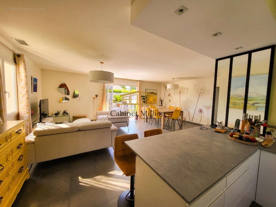Maison à vendre, 145m², Mireval