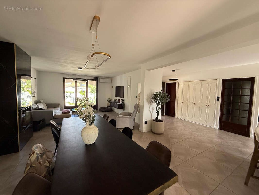 Maison à vendre, 120m², Nézignan-l'Evêque