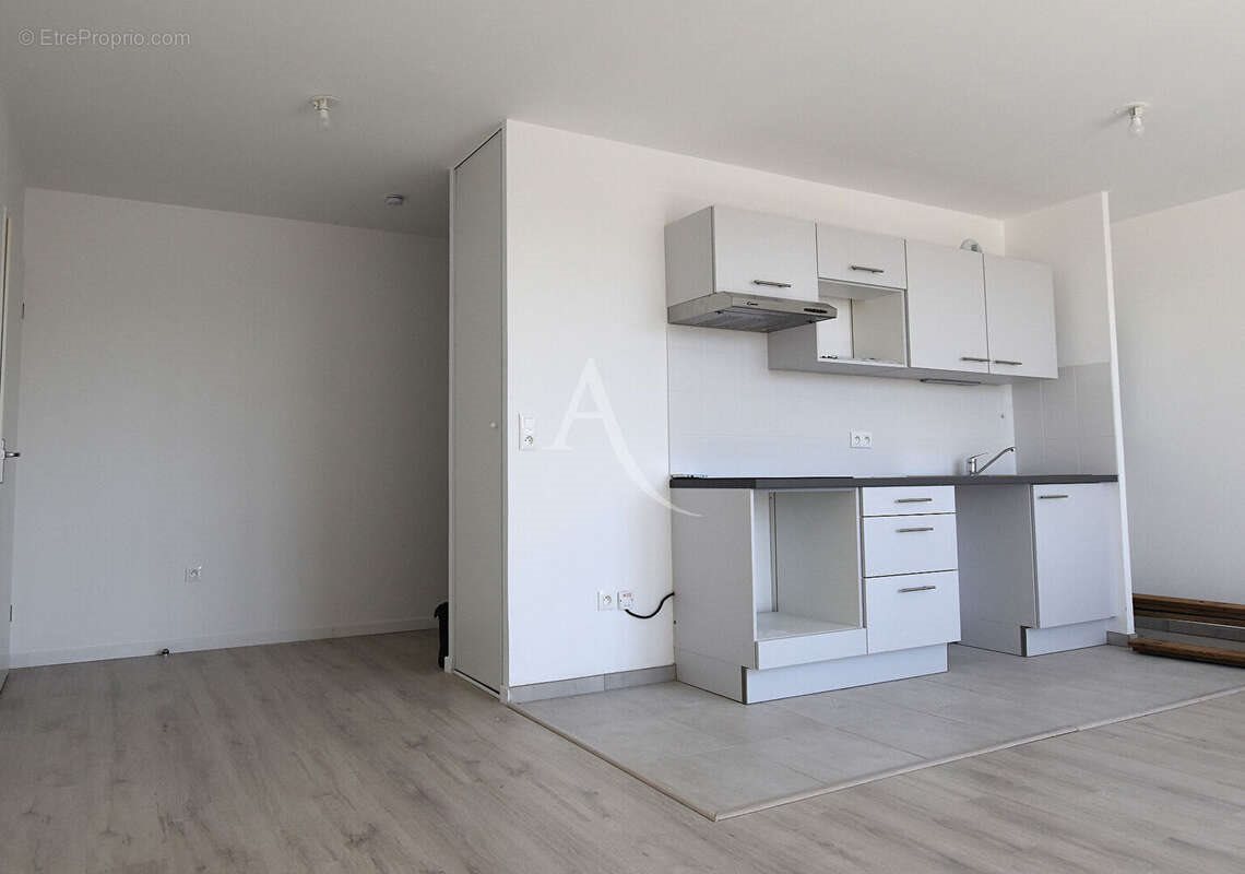 Appartement à vendre, 76m², Combs-la-Ville